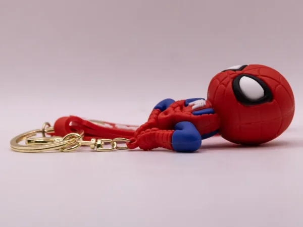 Porte-clés Spider-Man Suspendu Rouge en Plastique