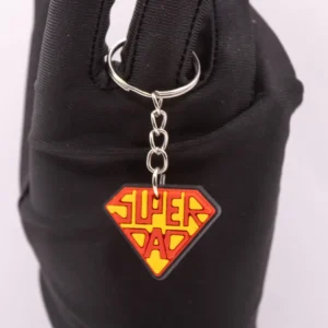 Porte-clés Super Dad : Un Cadeau Symbolique et Coloré pour les Papas