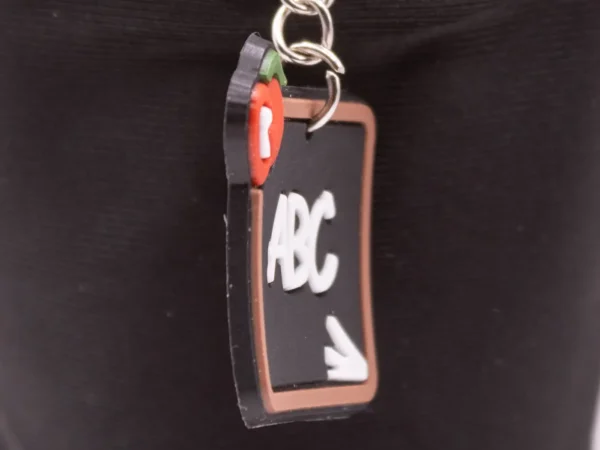 Porte-clés Tableau d'École ABC avec Pomme - Accessoire Ludique et Coloré