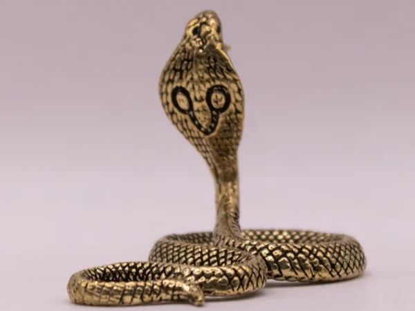 Serpent Cobra en Laiton Doré - Figurine Décorative