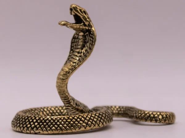 Serpent Cobra en Laiton Doré - Figurine Décorative
