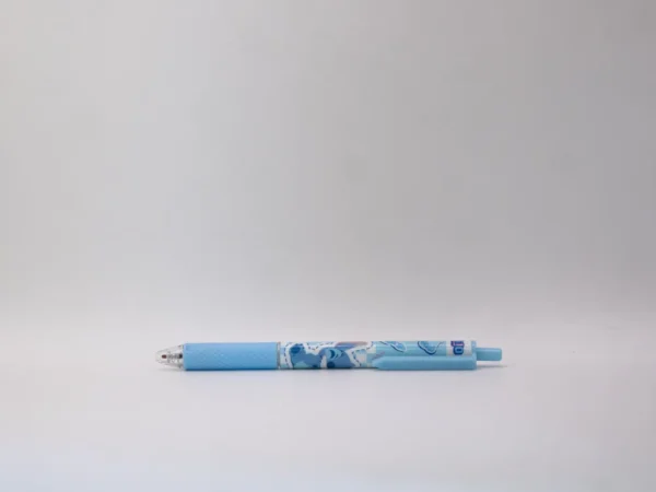 Stylo Stitch effaçable bleu à encre bleue - pointe fine - idéal pour l'écriture et les croquis